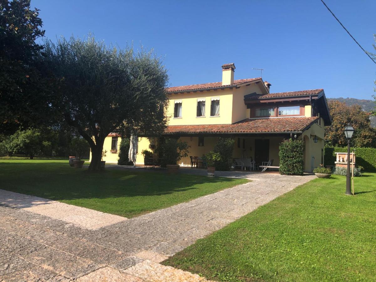 Le Tre Querce Bed & Breakfast *